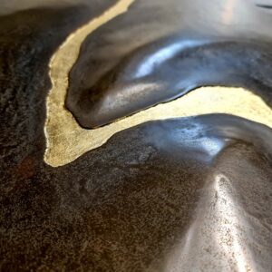 Artisanat, métal liquide et feuilles d’or en l’honneur de Venise